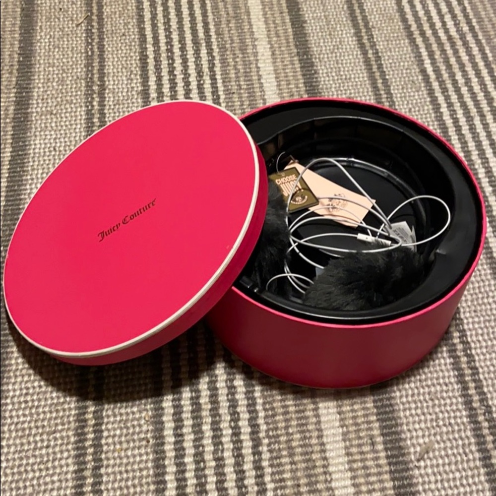 Juicy couture earmuff headphones